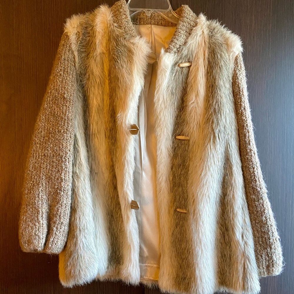 Vintage D'Esprit Fur Coat